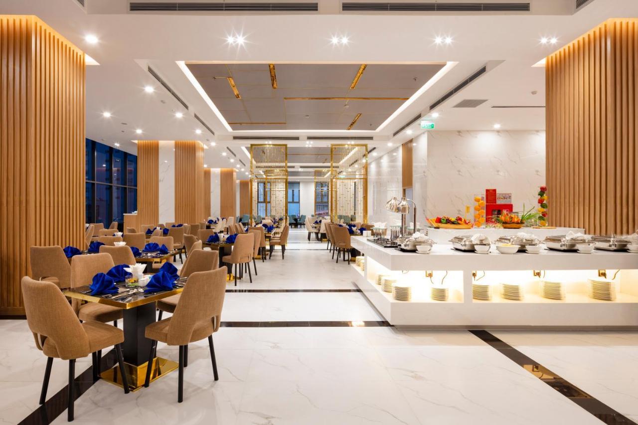 Virgo Hotel Nha Trang Buitenkant foto The restaurant